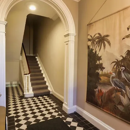 Luxuriously Large Period D2 Property Of Character Holiday home Dublin